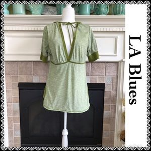 Pick 3 for $9💗 L.A. Blues top, size L